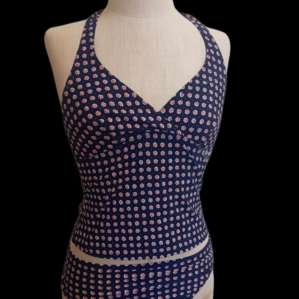 Two piece swimsuit suits size 8